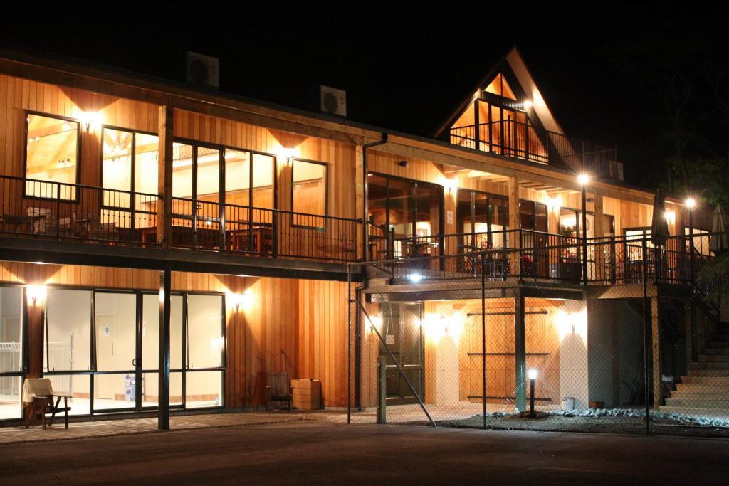 Oreti Village Resort Turangi Exterior foto